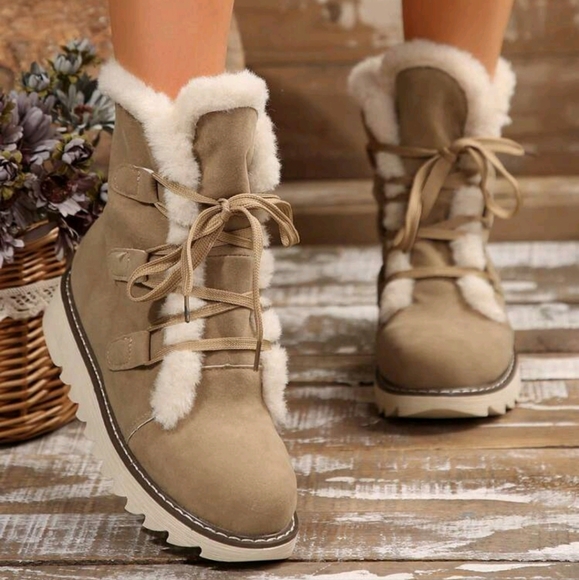 Faux Fur Snow Boots - Picture 12 of 16